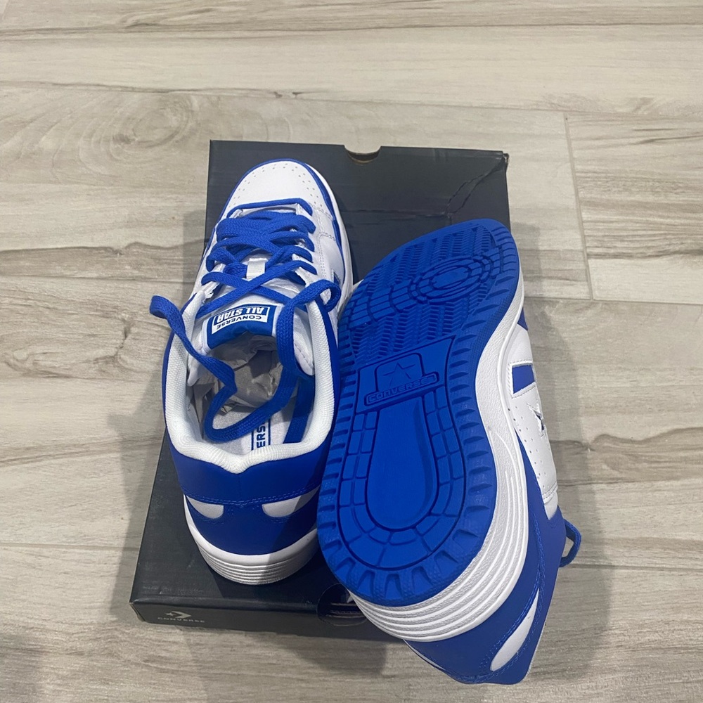 Converse All Star Men's Blue White Sneaker
Unisex Men’s 10 1/2 & Women’s Size 12 - Picture 6 of 8